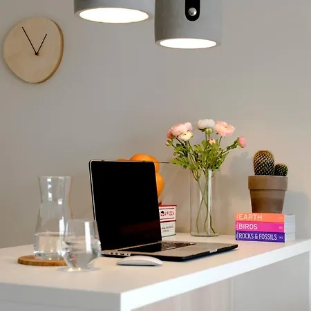 Cozy Close To Tech Park & Airport Apartamento