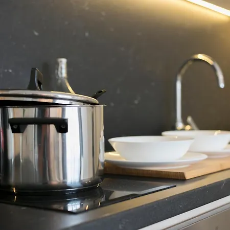 Cozy Close To Tech Park & Airport * 索菲亞