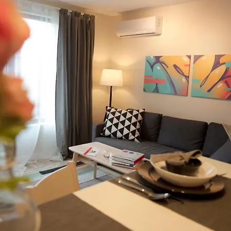 Cozy Close To Tech Park & Airport